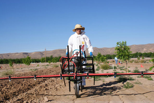 Image of ...Matt Nesbit (Photo by 2009 Weed Science Field Crew)